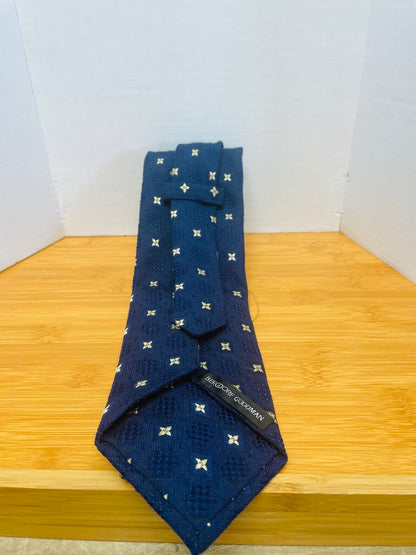 BERGDORF GOODMAN TIE