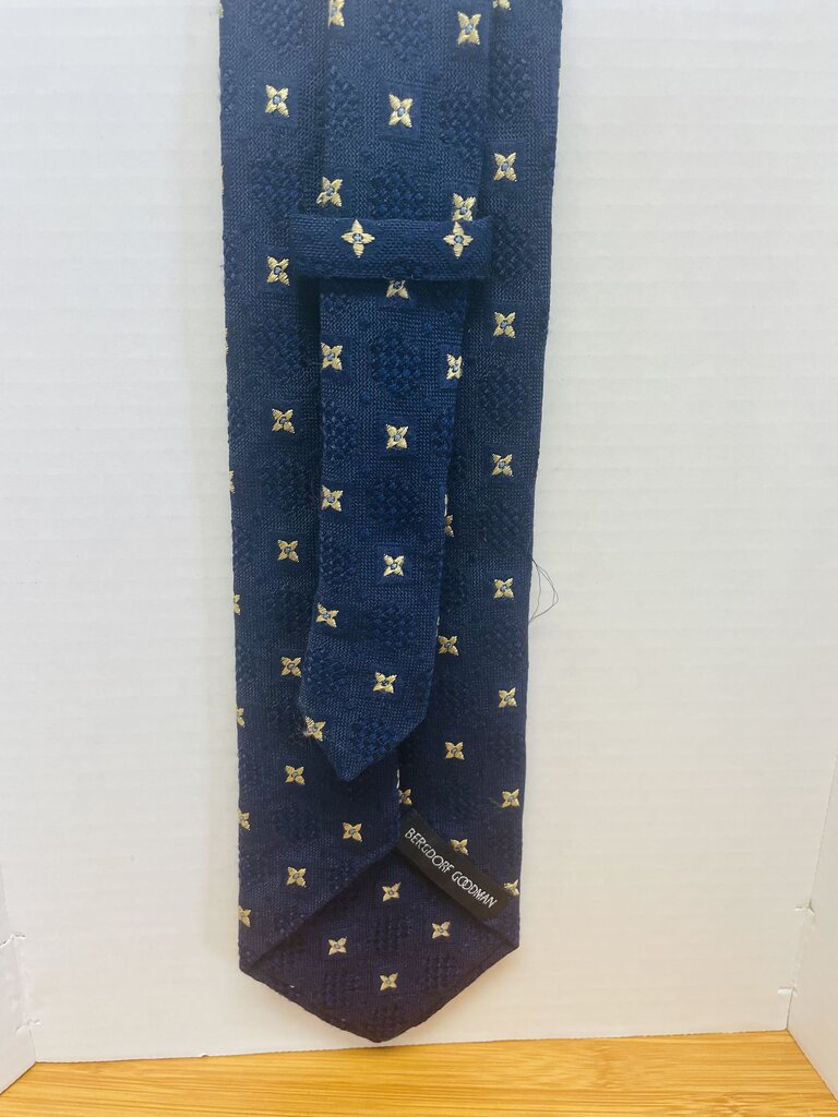 BERGDORF GOODMAN TIE