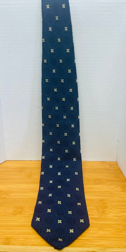 BERGDORF GOODMAN TIE