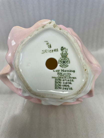 VINTAGE ROYAL DOULTON FIGURINE