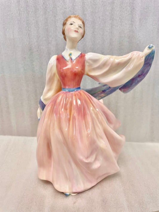 VINTAGE ROYAL DOULTON FIGURINE