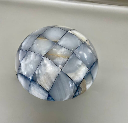 VINTAGE RARE WHITE BLUE ALABASTER STONE BOWL