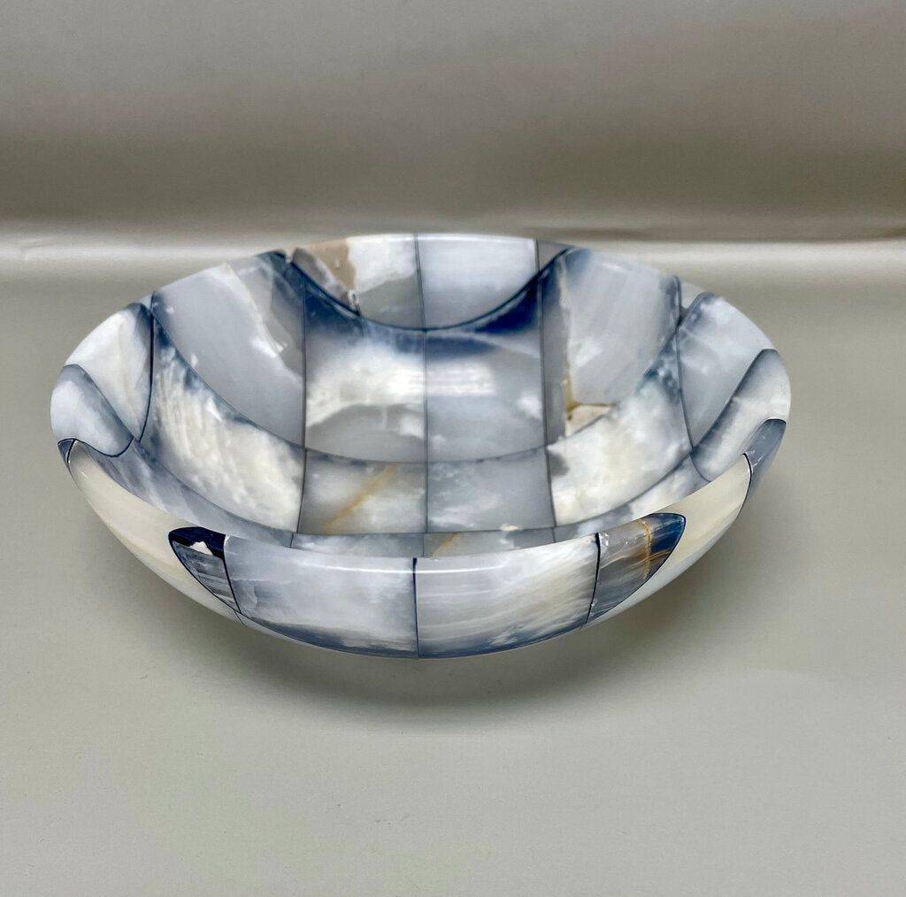 VINTAGE RARE WHITE BLUE ALABASTER STONE BOWL