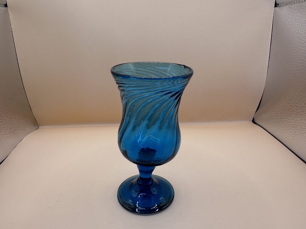 VINTAGE HAND BLOWN TURQUOISE GLASSES SET OF 4