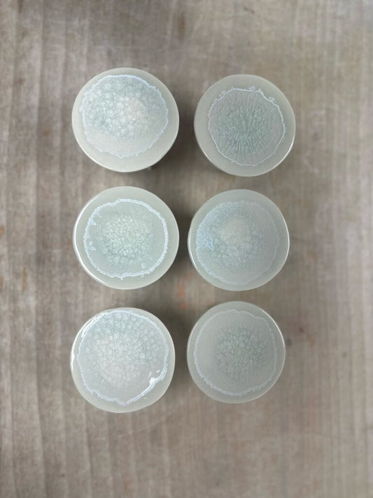 CRATE AND BARREL MEDALLION NAPKIN RINGS NWT SET OF 6