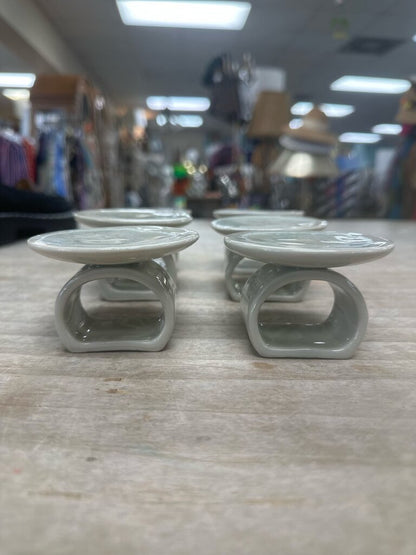 CRATE AND BARREL MEDALLION NAPKIN RINGS NWT SET OF 6