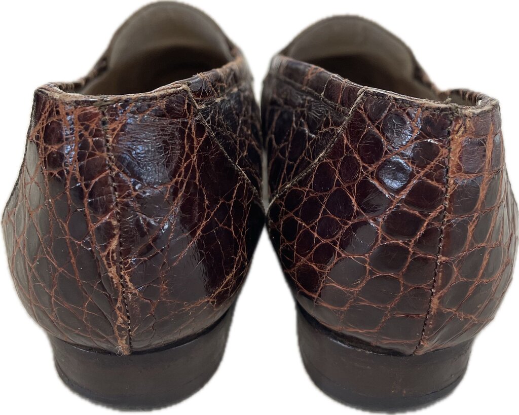 VINTAGE GUCCI CROC SKIN LOAFERS SIZE: 37