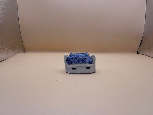 MINI HOUSE FIGURE