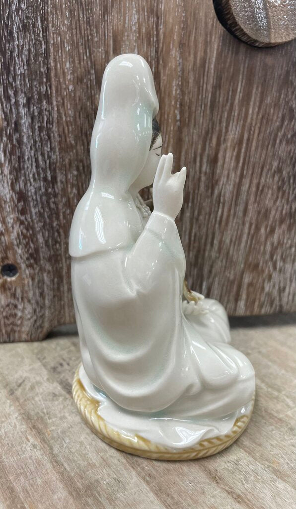 GUANYIN KWAN YIN FIGURE