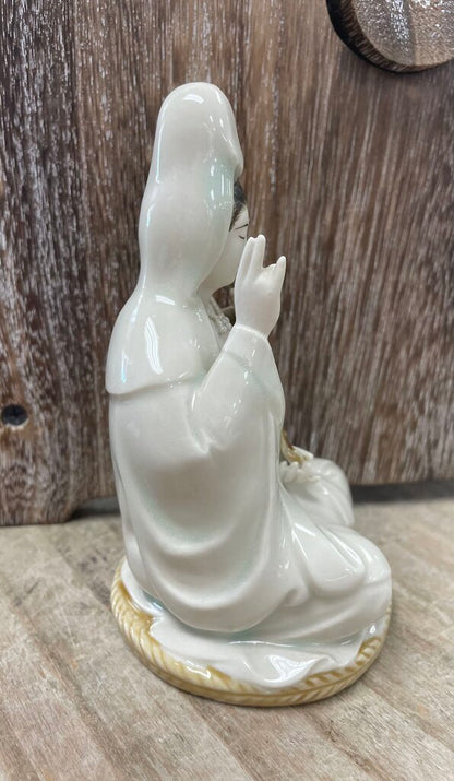 GUANYIN KWAN YIN FIGURE