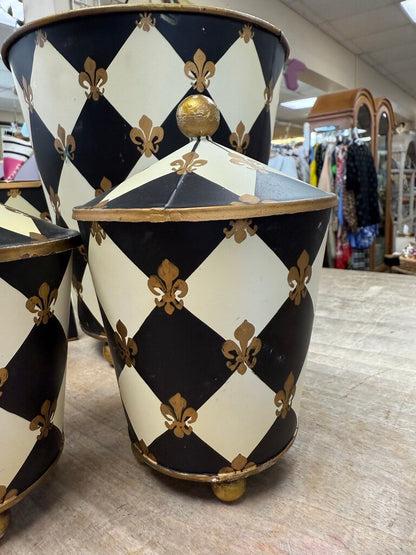 METAL FLEUR DE LIS HARLEQUIN BATHROOM SET