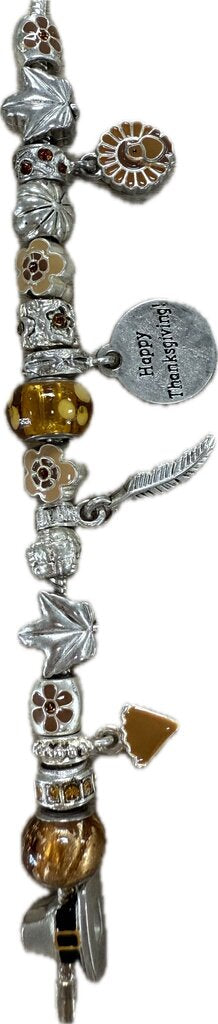 NOV CHARM BRACELET