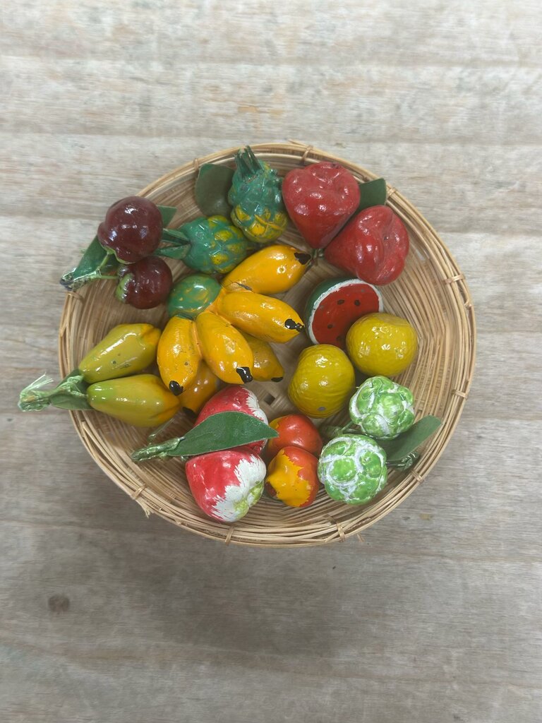 MINI FRUIT BASKET WITH FRUIT