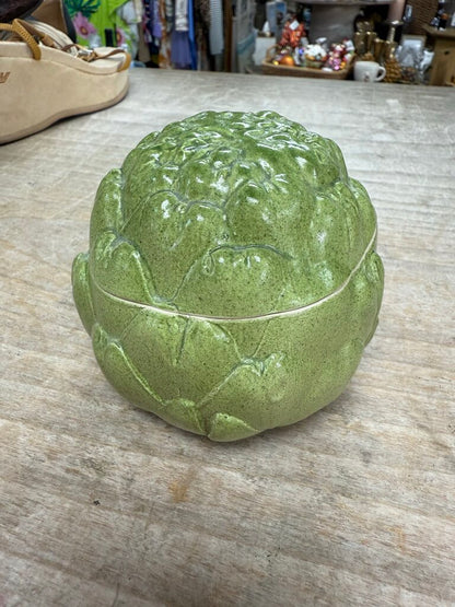B EIGEN ARTICHOKE LIDDED DISH