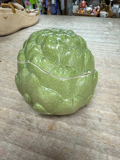 B EIGEN ARTICHOKE LIDDED DISH