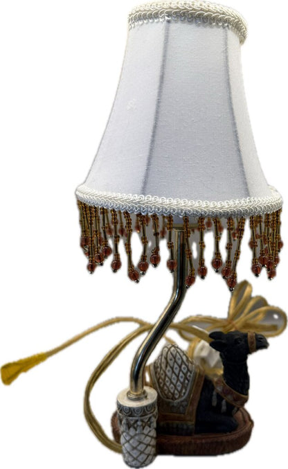 SMALL CAMEL TABLE TOP LAMP