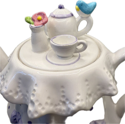 VINTAGE TEAPOT