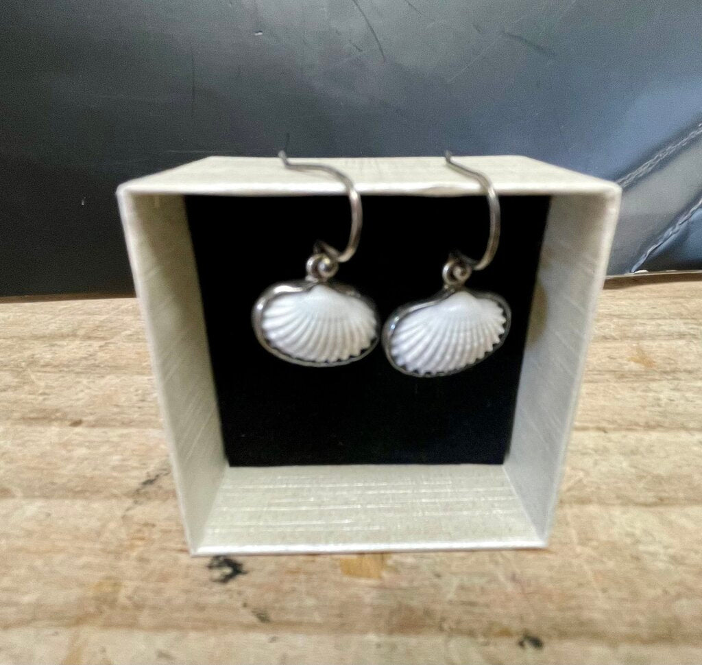 STERLING SILVER SHELL EARRINGS