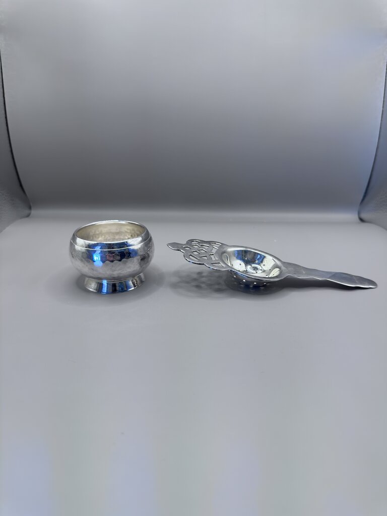 VINTAGE TEA STRAINER