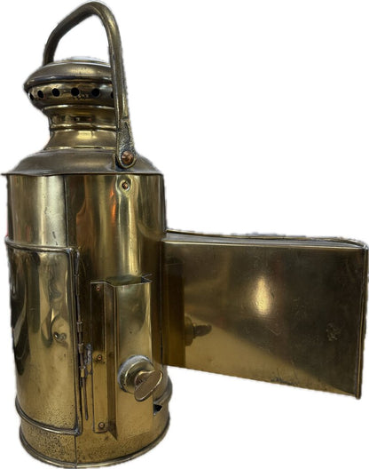 VINTAGE BRASS SHIP LIGHT