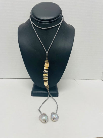 HEISHI BEAD AND BAROQUE PEARL NECKLACE