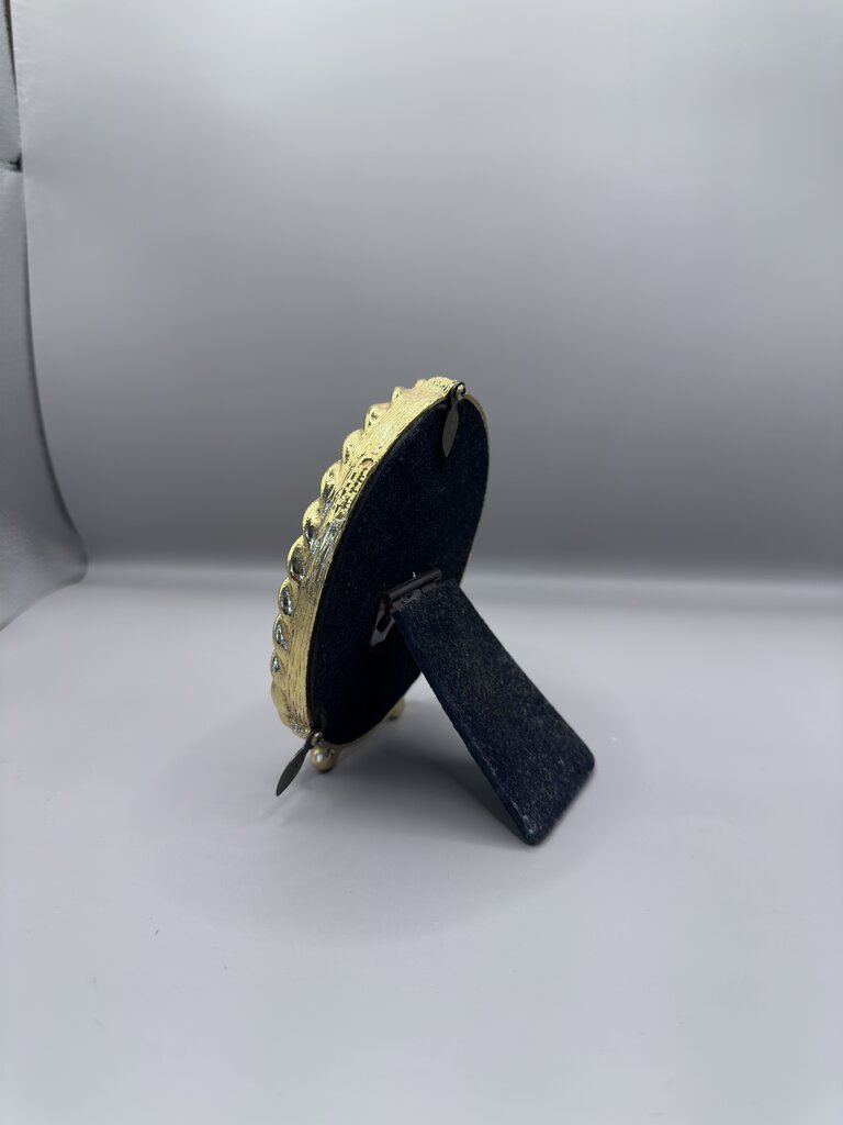 STYLEBUILT GOLD TWIST PHOTO FRAME