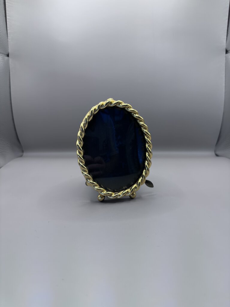 STYLEBUILT GOLD TWIST PHOTO FRAME