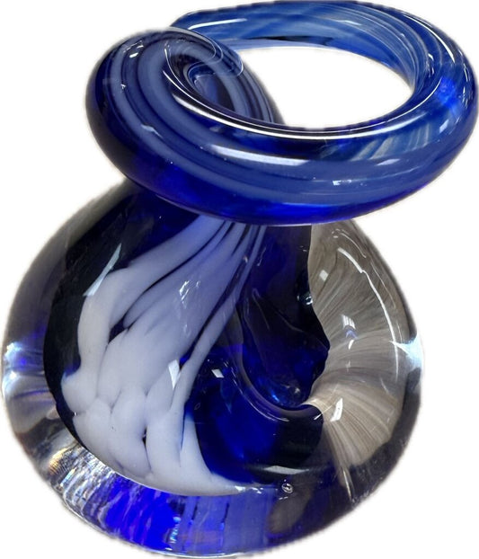 SIGNED SWIRL GLASS PEN HOLDER