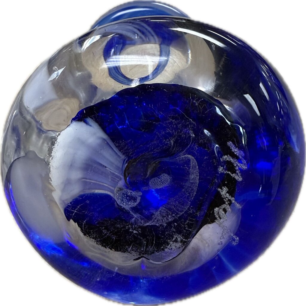 SIGNED SWIRL GLASS PEN HOLDER