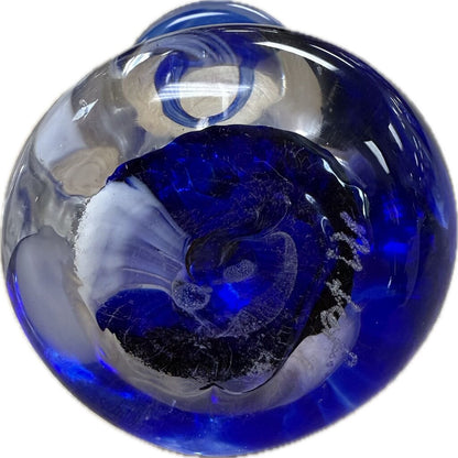 SIGNED SWIRL GLASS PEN HOLDER
