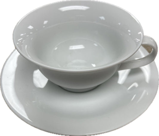 POTTERY BARN WHITE PORCELAIN COFFEE CUP SET OF 4