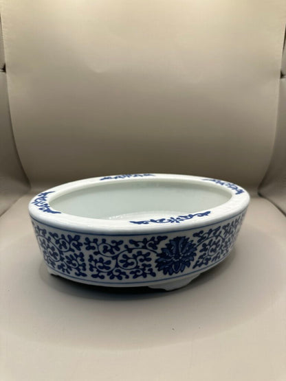 CHINESE BLUE AND WHITE OVAL FOOTED BOWL