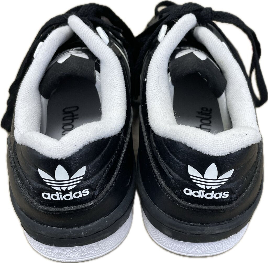 ADIDAS SNEAKER SIZE 5