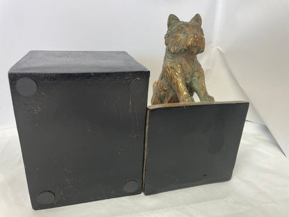 DOG BOOKENDS