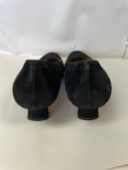 VINTAGE FERRAGAMO KITTY HEELS