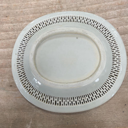 QIANLONG EXPORT PORCELAIN OVAL RETICULATED PLATE DATING BACK TO 1760S