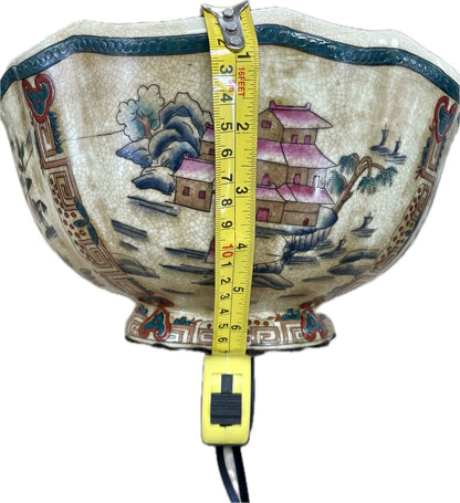 VINTAGE PORCEILAIN CHINESE FOOTED BOWL