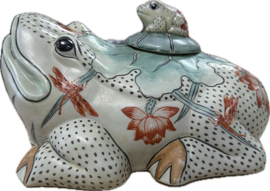 KANGXI POTTERY CERAMIC FROG LIDDED BOX