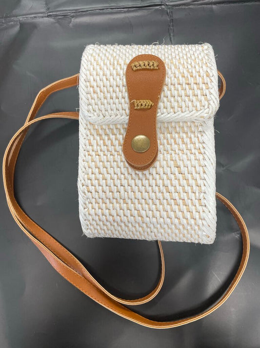 WHITE RATTAN CROSSBODY