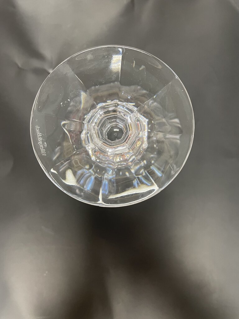 VILLEROY AND BOCH WATER GOBLETS 6 IN SET OF 4