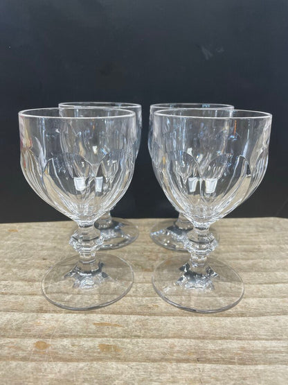 VILLEROY AND BOCH 5.5IN GOBLET GLASSES SET OF 4