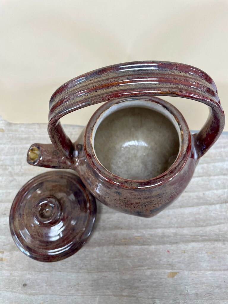 SIGNED POTTERY TEA KETTLE RED BROWN