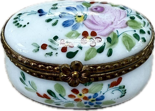 LIMOGES FLORAL PILL BOX