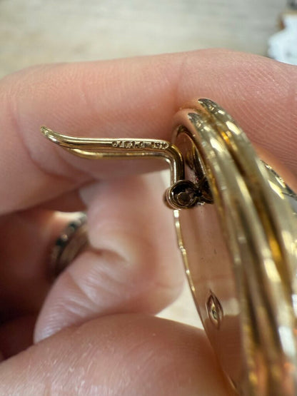 VINTAGE CARLA 14KT GOLD DOME CLIP ON EARRINGS