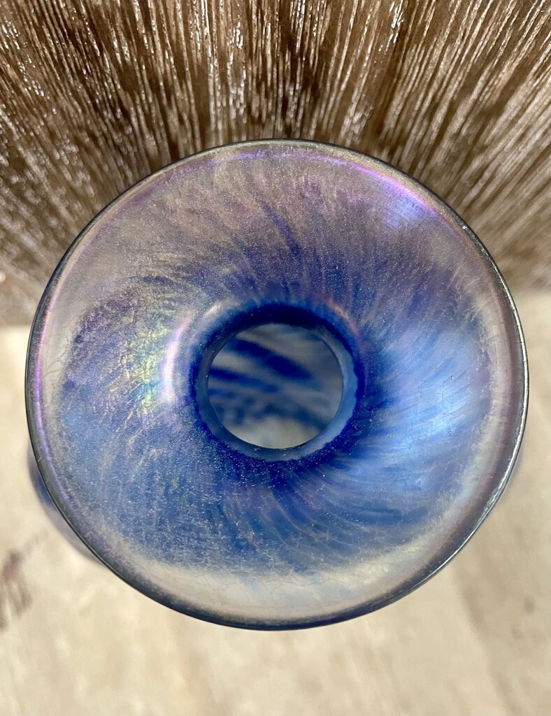 HANDMADE ROBERT HELD GLASS BLUE SWIRL OVAL VASE
