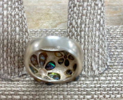 VINTAGE 925 ABALONE FLOWER DOME RING SIZE 8.5