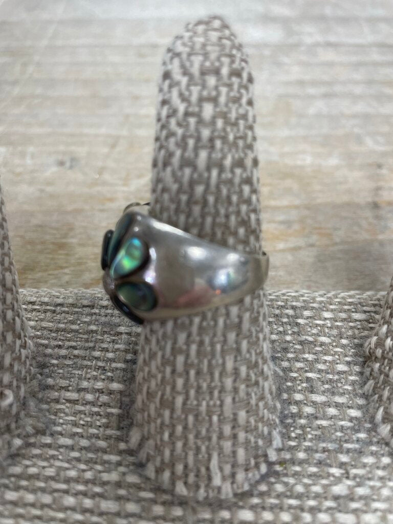 VINTAGE 925 ABALONE FLOWER DOME RING SIZE 8.5