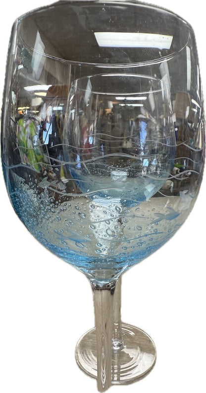 ETCHED FISH AND BLUE BUBBLE WINE GLASSES SET OF 2