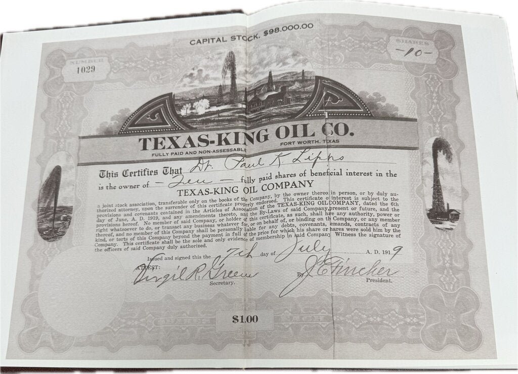 OIL LEGENDS OF FORT WORTH HARD COVER