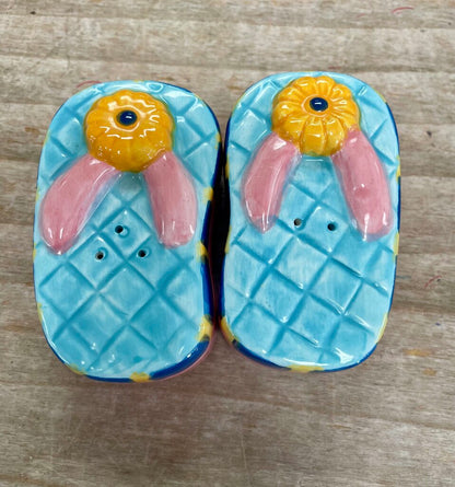 FLIP FLOP SALT AND PEPPER